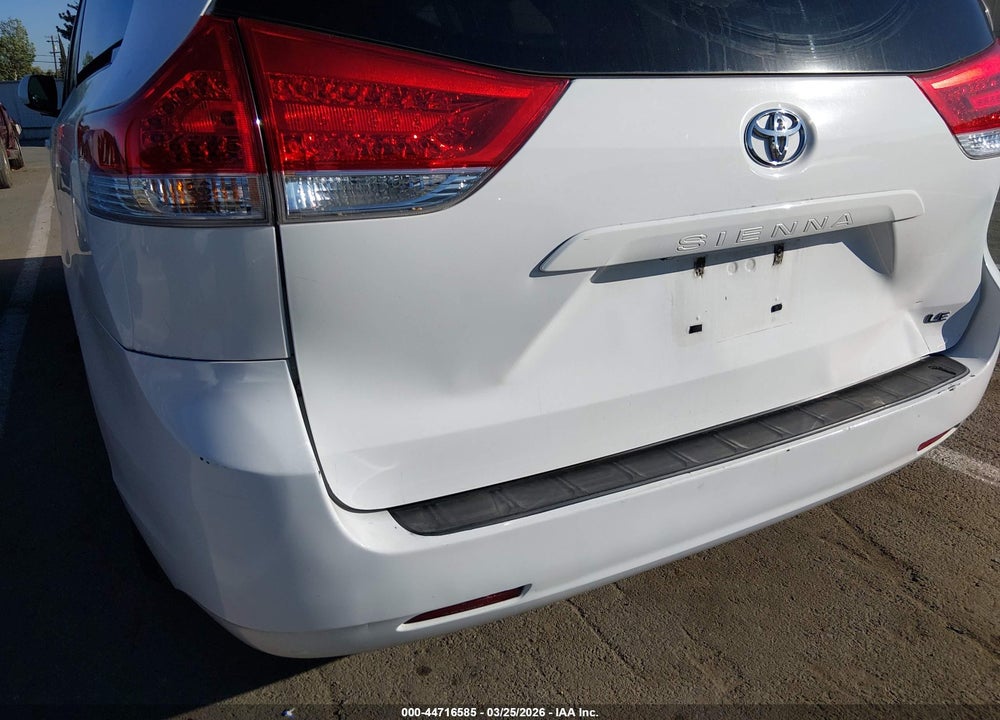 2013 TOYOTA SIENNA LE V6 8 PASSENGER VIN: 5TDKK3DC4DS297950