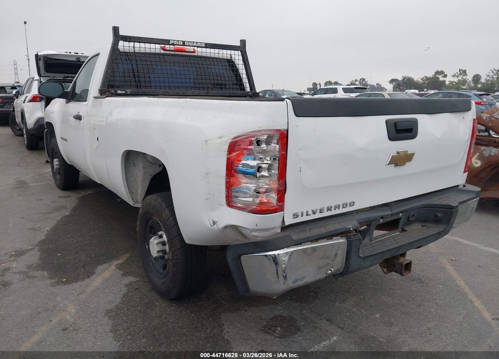 2007 CHEVROLET SILVERADO 2500HD WORK TRUCK VIN: 1GCHC24KX7E581733