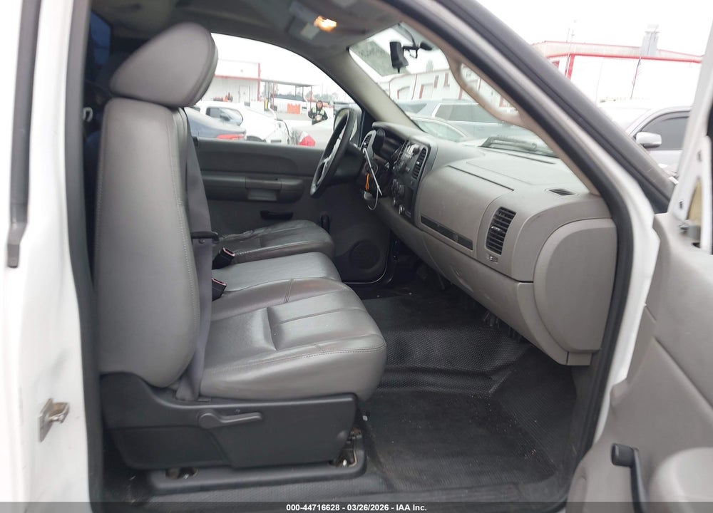 2007 CHEVROLET SILVERADO 2500HD WORK TRUCK VIN: 1GCHC24KX7E581733