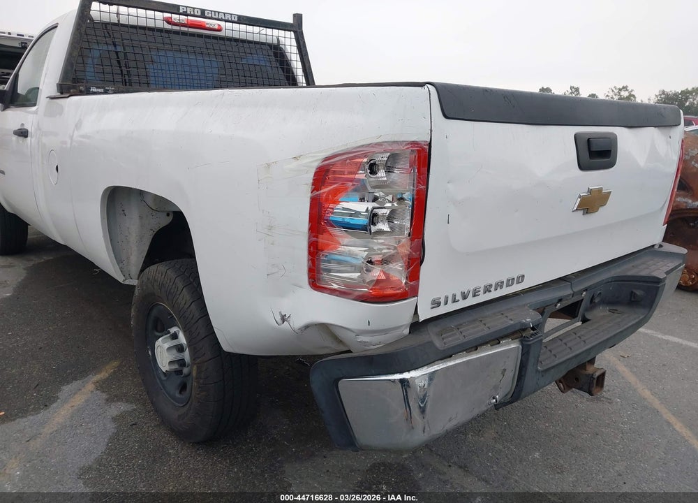 2007 CHEVROLET SILVERADO 2500HD WORK TRUCK VIN: 1GCHC24KX7E581733