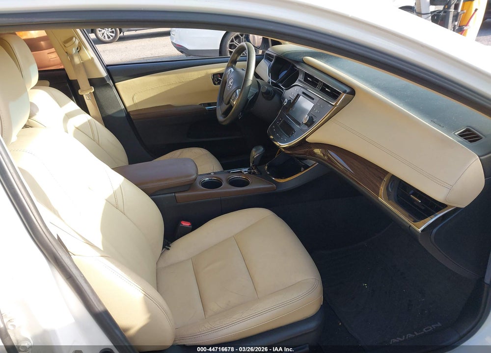 2015 TOYOTA AVALON XLE TOURING VIN: 4T1BK1EB4FU190370