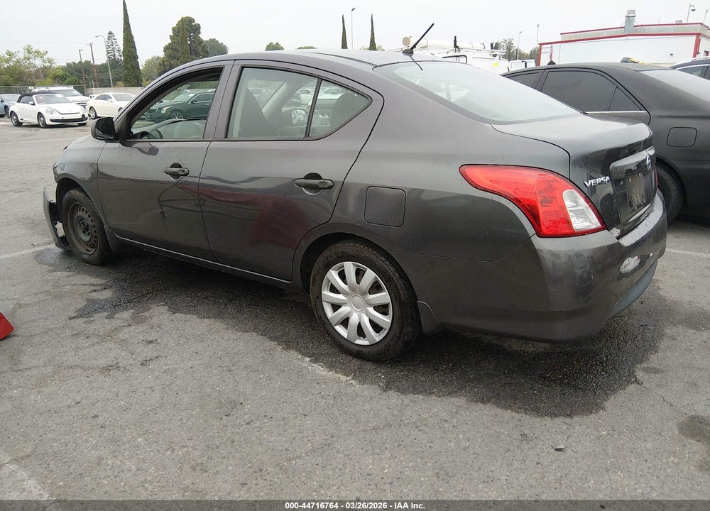 2015 NISSAN VERSA 1.6 S VIN: 3N1CN7AP8FL825401