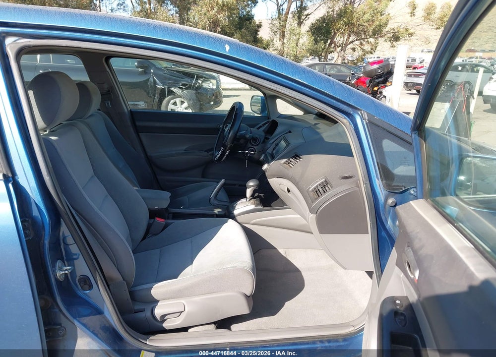 2009 HONDA CIVIC LX VIN: 19XFA16529E030458