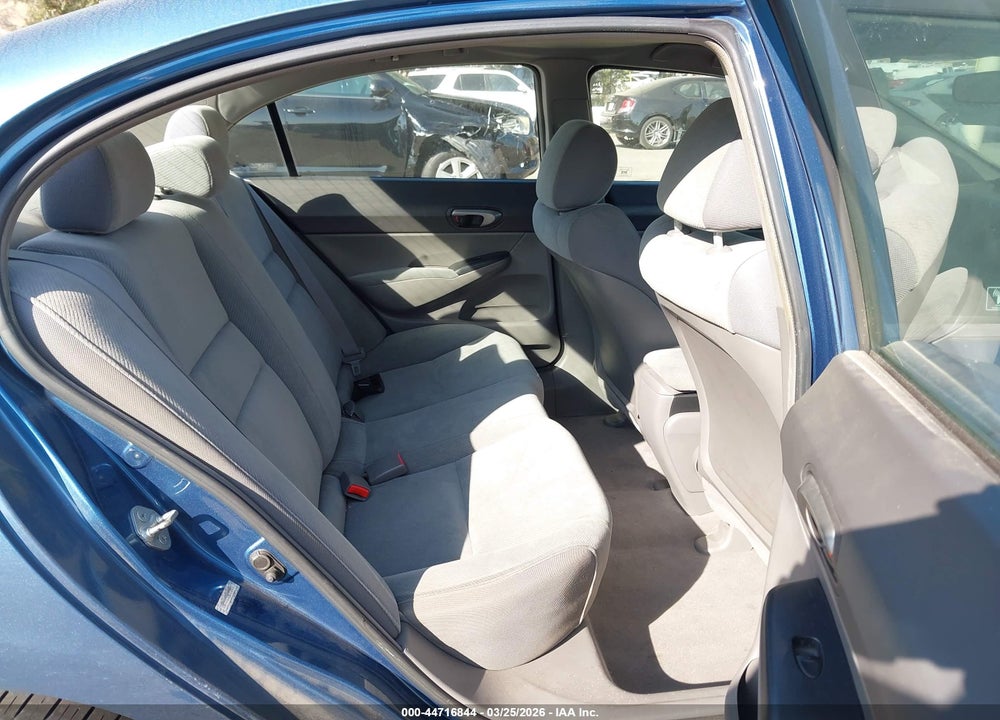 2009 HONDA CIVIC LX VIN: 19XFA16529E030458