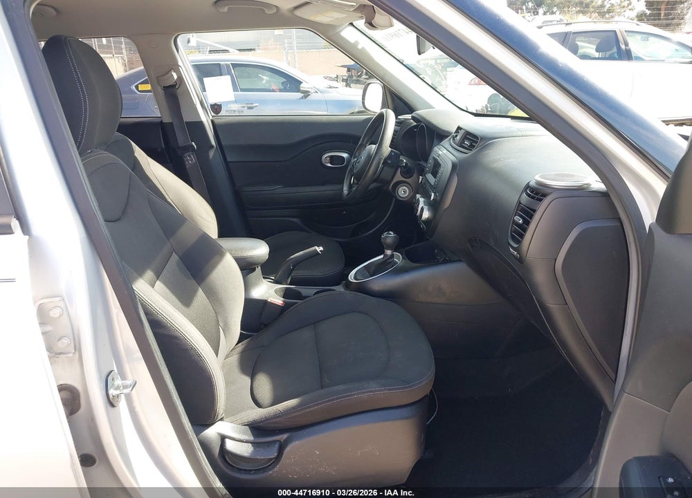 2015 KIA SOUL ! VIN: KNDJN2A29F7752748