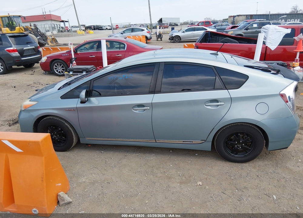2013 TOYOTA PRIUS FOUR VIN: JTDKN3DU9D5561699