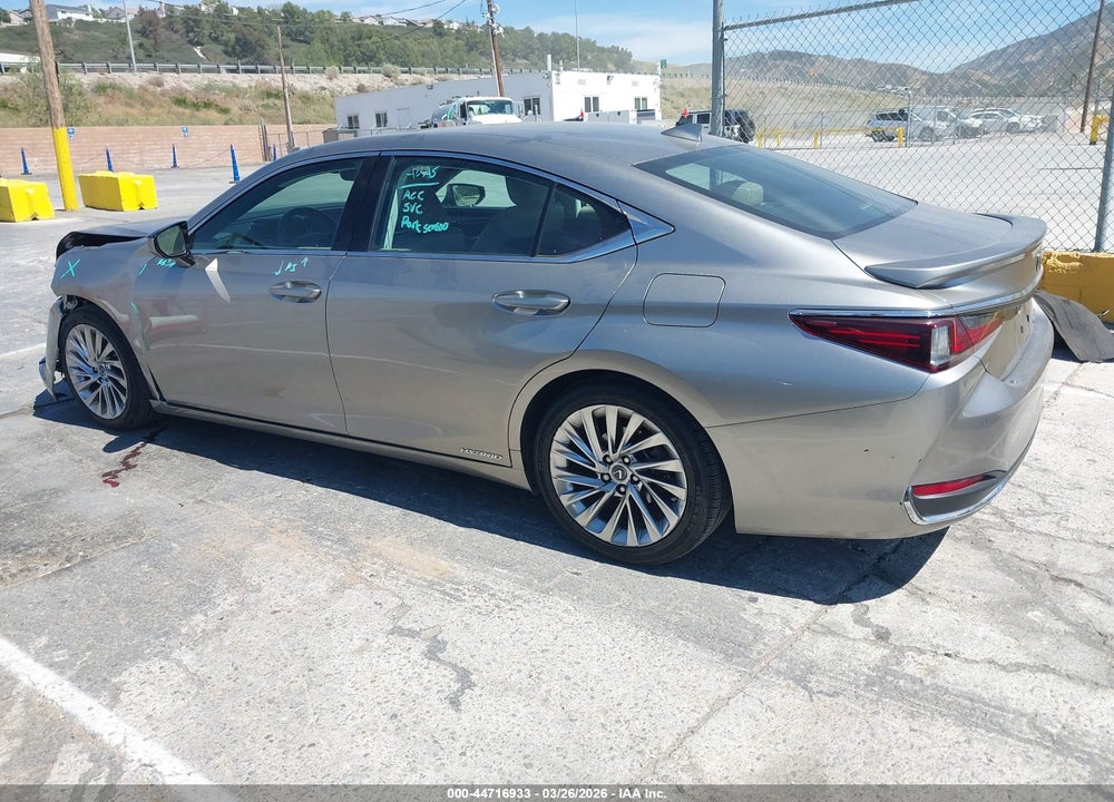 2021 LEXUS ES 300H LUXURY VIN: 58AEA1C13MU006827