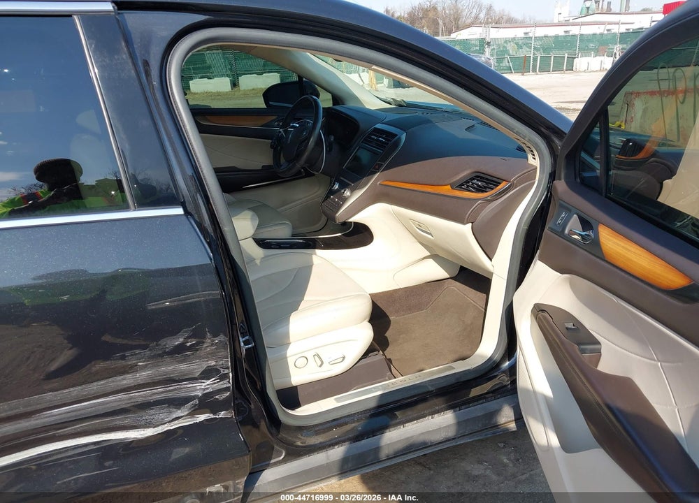 2015 LINCOLN MKC VIN: 5LMTJ2AH5FUJ10935