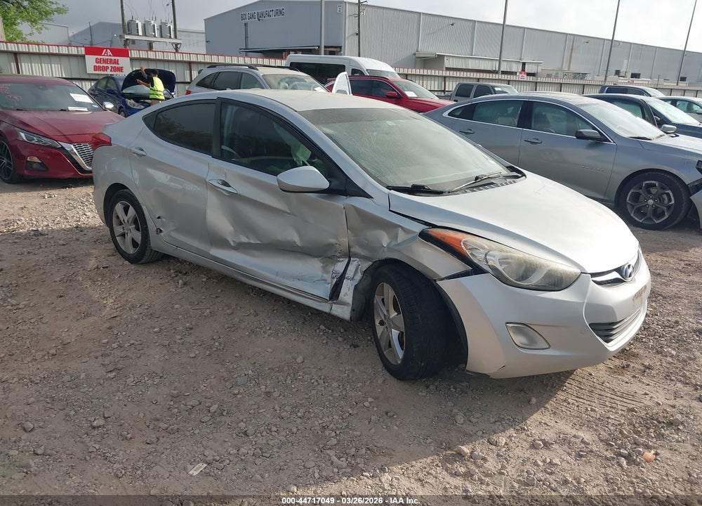 2013 HYUNDAI ELANTRA GLS VIN: 5NPDH4AE2DH256659