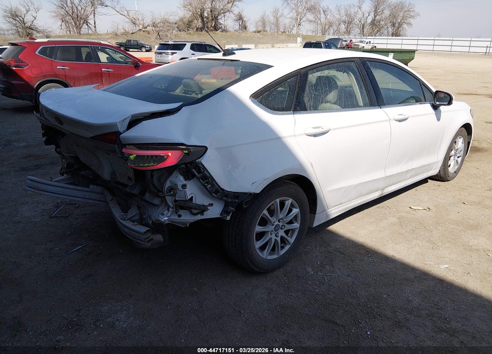 2018 FORD FUSION S VIN: 3FA6P0G77JR186510