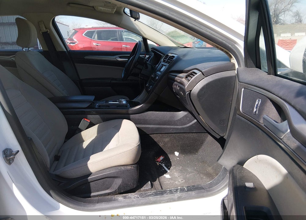 2018 FORD FUSION S VIN: 3FA6P0G77JR186510