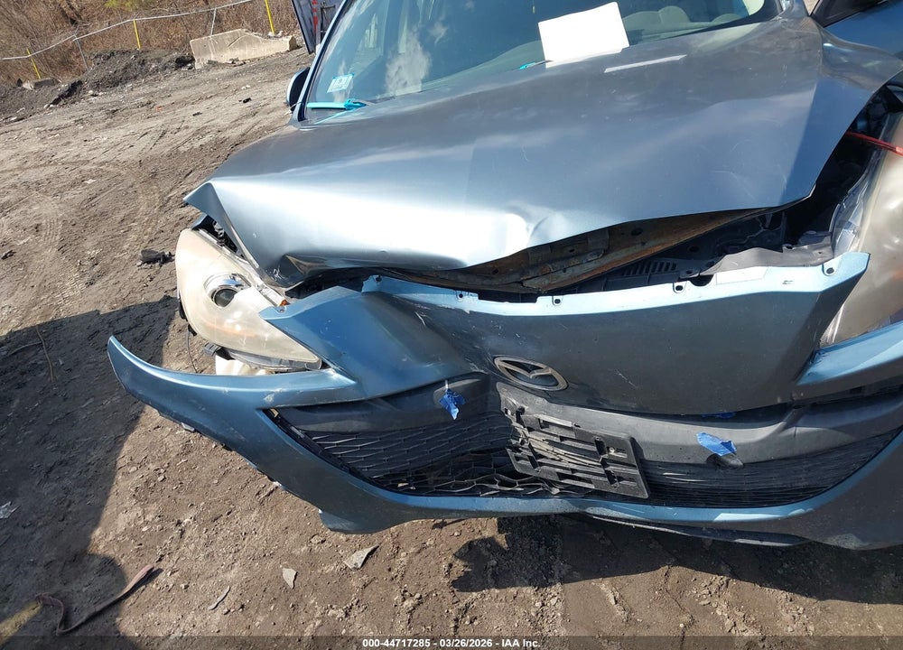 2011 MAZDA 3 VIN: JM1BL1UG7B1402446