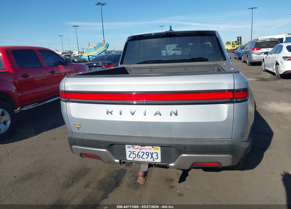 2023 RIVIAN R1T ADVENTURE QUAD MOTOR LARGE PACK VIN: 7FCTGAAA7PN017830