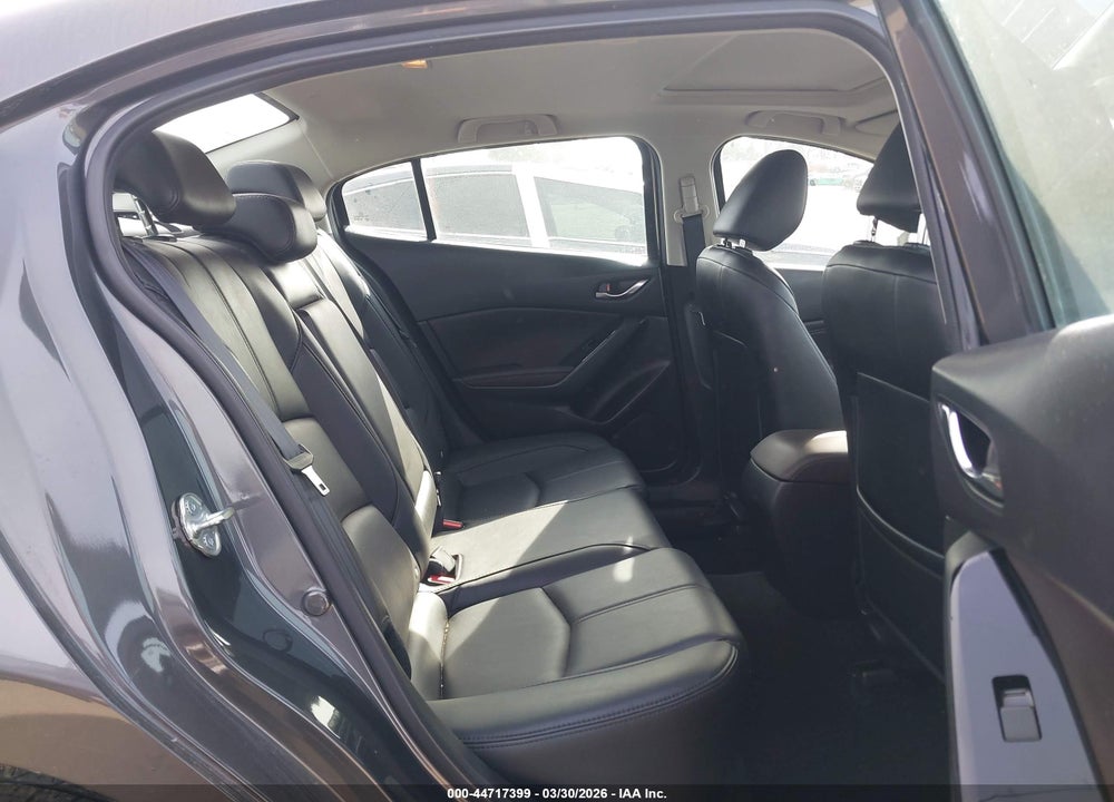 2018 MAZDA 3 TOURING VIN: 3MZBN1V3XJM223225