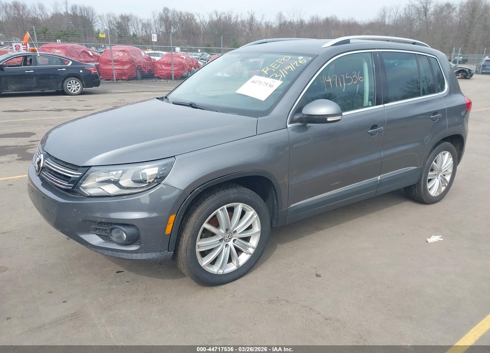2016 VOLKSWAGEN TIGUAN SE VIN: WVGBV7AX2GW520119