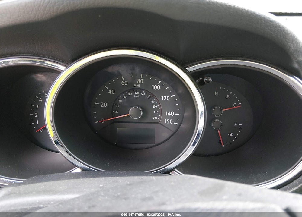 2011 KIA SORENTO EX V6 VIN: 5XYKUDA24BG063605
