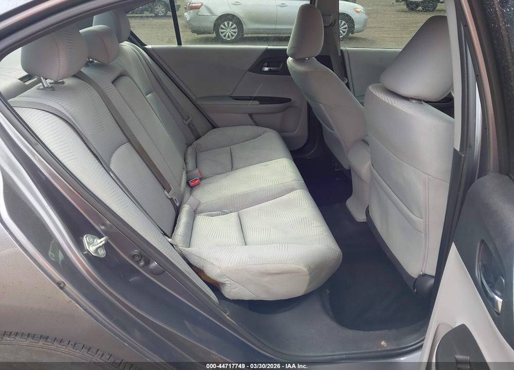 2015 HONDA ACCORD LX VIN: 1HGCR2F39FA221407