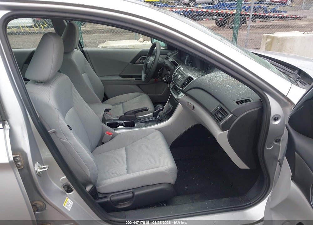 2015 HONDA ACCORD LX VIN: 1HGCR2F30FA167320