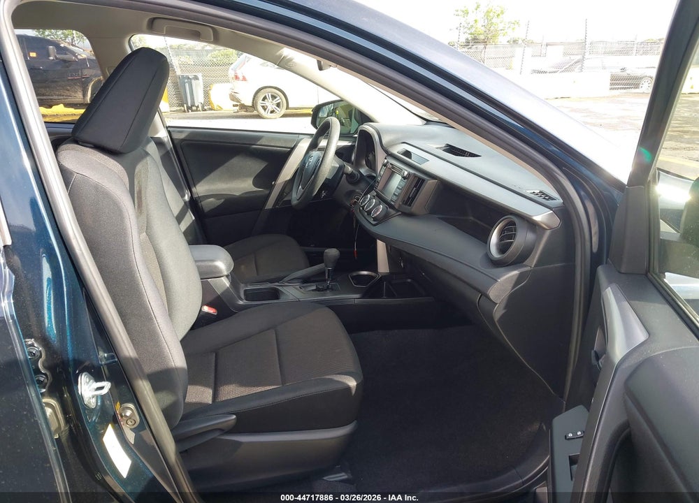 2017 TOYOTA RAV4 LE VIN: JTMZFREV9HJ711667