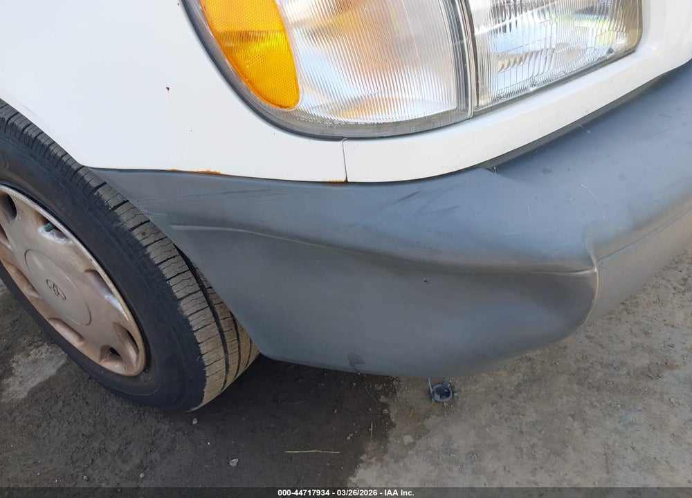 1999 TOYOTA SIENNA LE VIN: 4T3ZF13C5XU096344