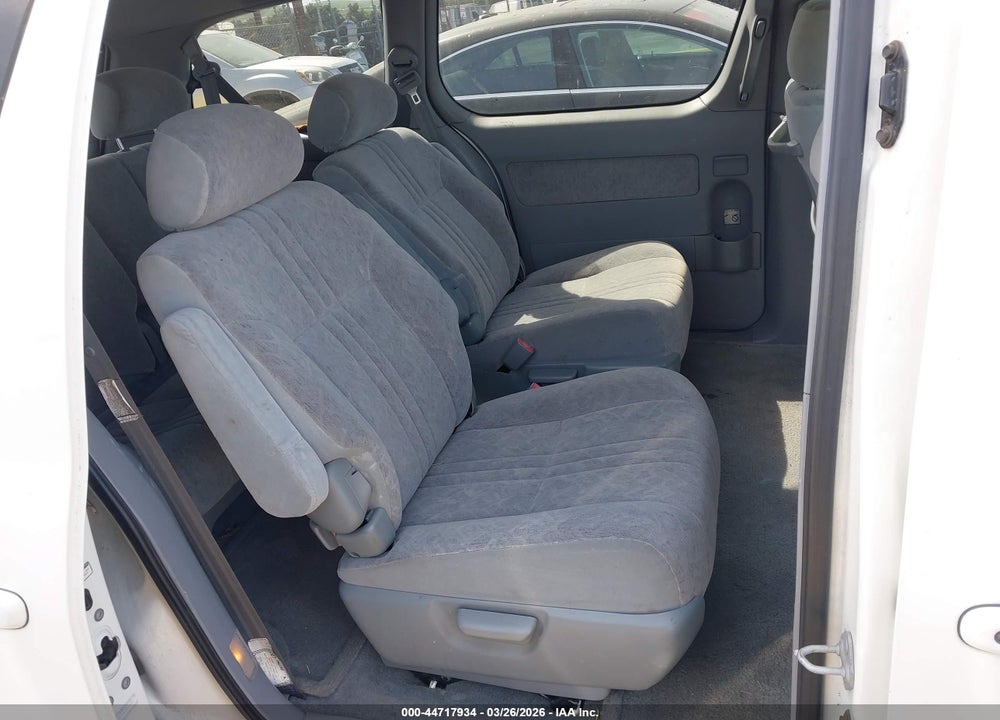 1999 TOYOTA SIENNA LE VIN: 4T3ZF13C5XU096344