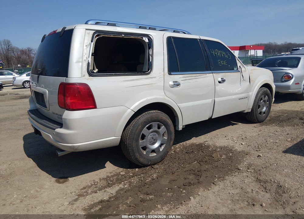 2006 LINCOLN NAVIGATOR LUXURY/ULTIMATE VIN: 5LMFU28526LJ21610