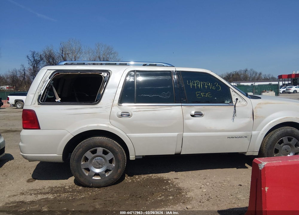 2006 LINCOLN NAVIGATOR LUXURY/ULTIMATE VIN: 5LMFU28526LJ21610