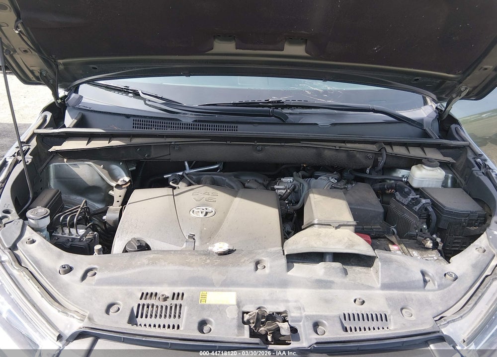2019 TOYOTA HIGHLANDER LIMITED PLATINUM VIN: 5TDDZRFH7KS928008