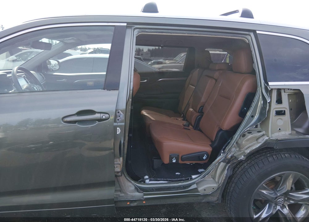 2019 TOYOTA HIGHLANDER LIMITED PLATINUM VIN: 5TDDZRFH7KS928008