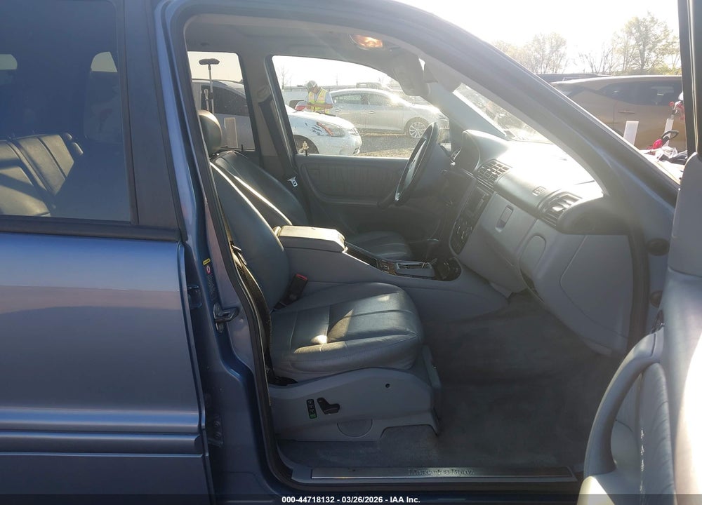 2005 MERCEDES-BENZ ML 500 4MATIC VIN: 4JGAB75E25A550678