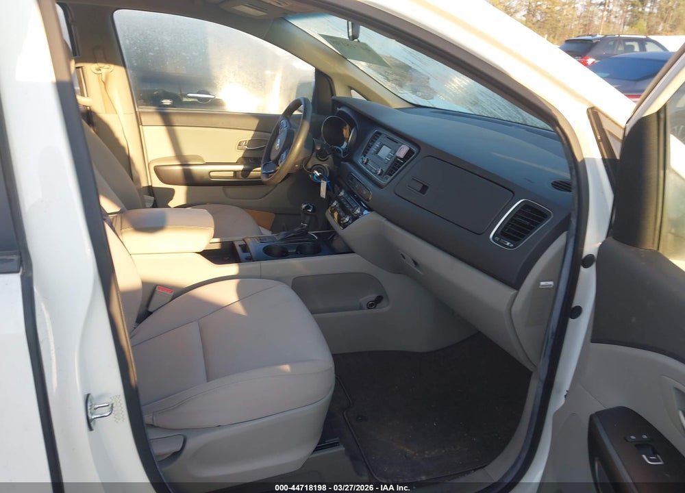 2015 KIA SEDONA L VIN: KNDMA5C16F6022140