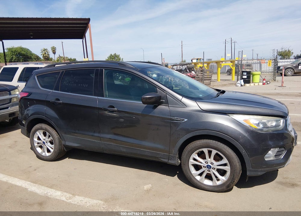 2018 FORD ESCAPE SEL VIN: 1FMCU0HD2JUA85857