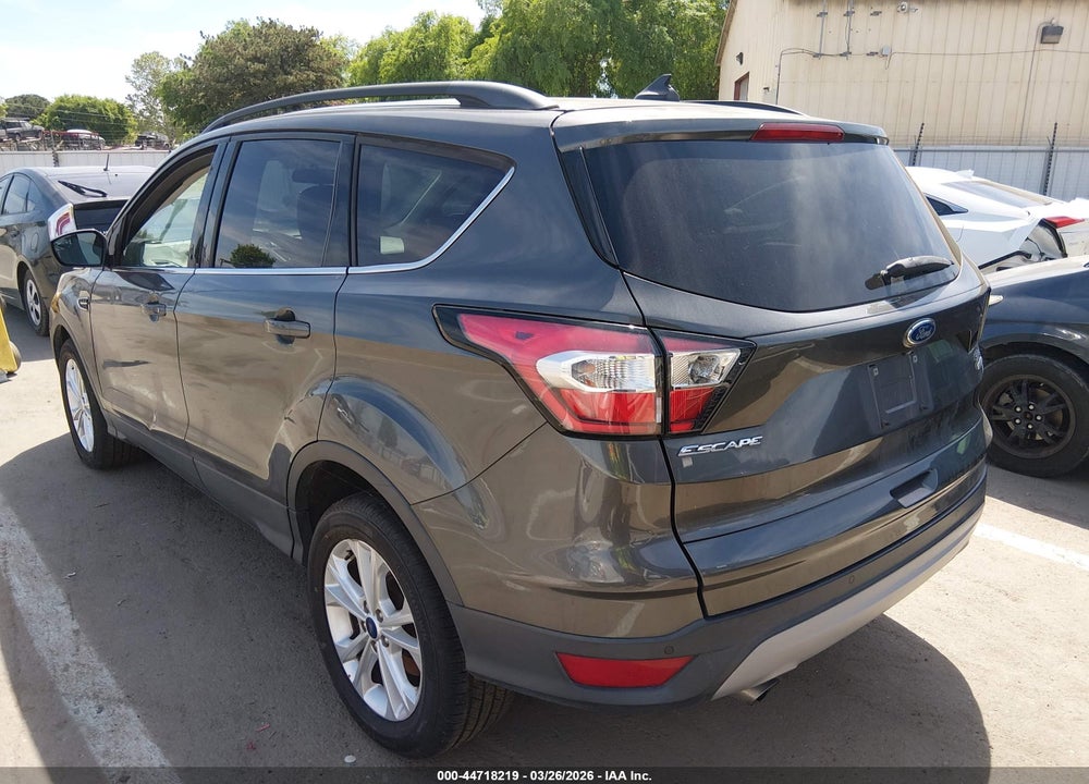 2018 FORD ESCAPE SEL VIN: 1FMCU0HD2JUA85857
