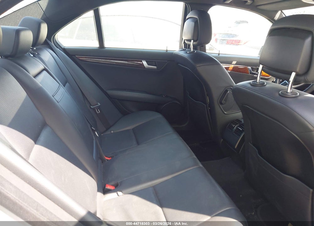 2014 MERCEDES-BENZ C 250 SPORT VIN: WDDGF4HB1EG213862