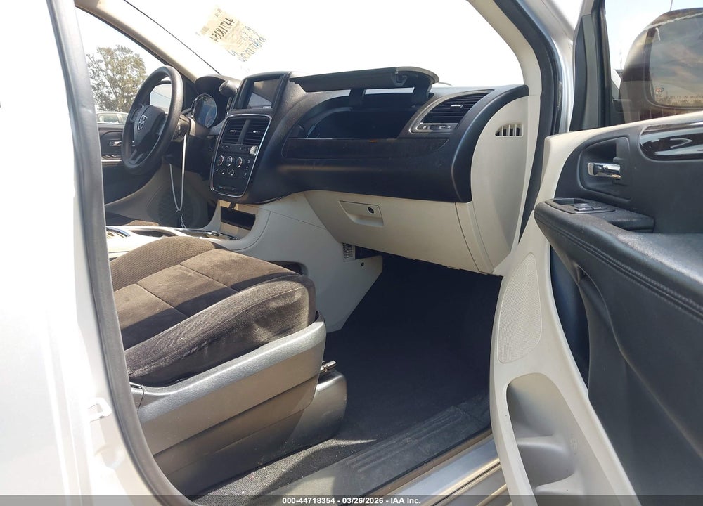 2012 DODGE GRAND CARAVAN SXT VIN: 2C4RDGCG2CR365593