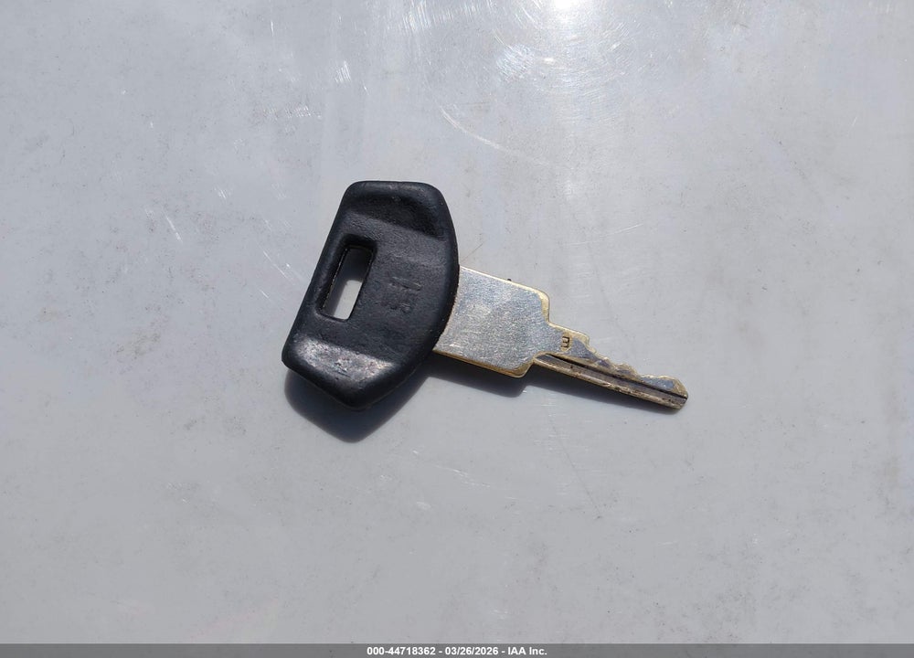 1993 CHEVROLET LUMINA VIN: 2G1WL54T4P9216171