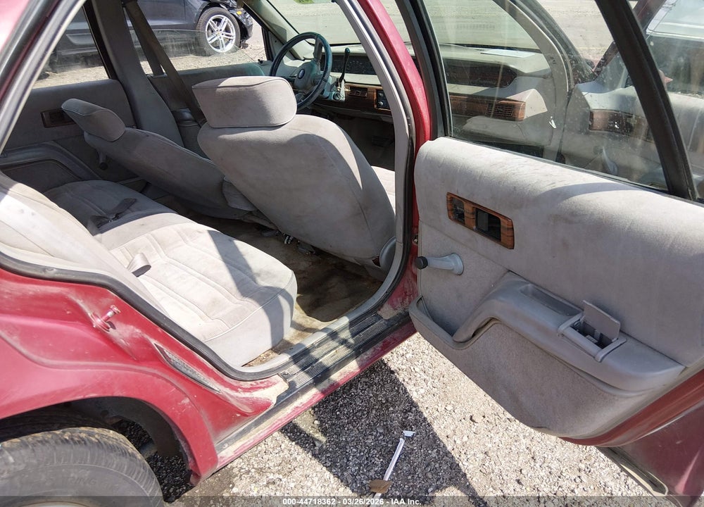 1993 CHEVROLET LUMINA VIN: 2G1WL54T4P9216171