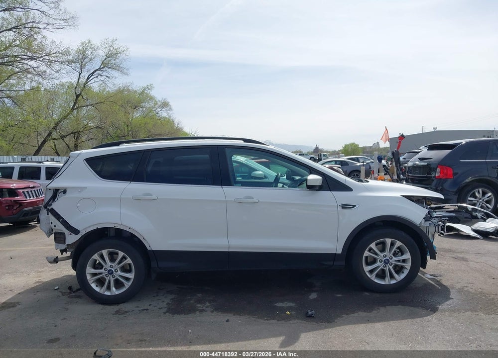 2018 FORD ESCAPE SE VIN: 1FMCU9GD1JUA23288