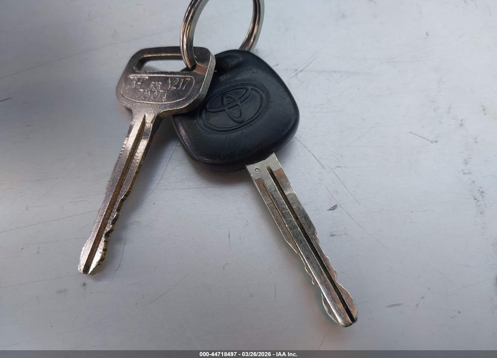 2006 TOYOTA COROLLA CE VIN: 1NXBR32E16Z756247