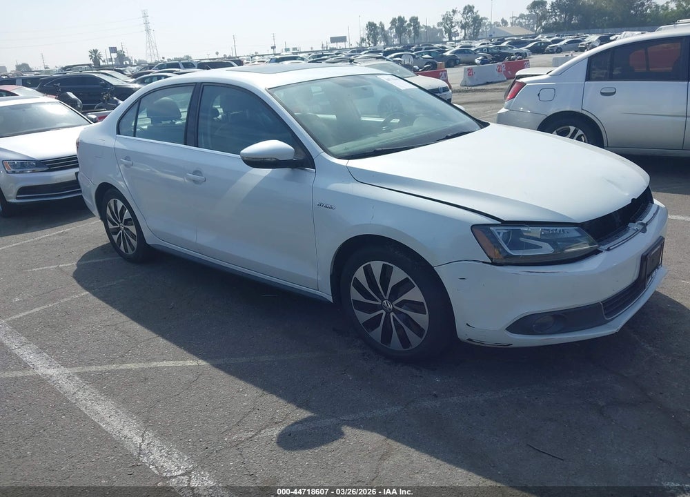 2014 VOLKSWAGEN JETTA HYBRID SEL PREMIUM VIN: 3VW637AJ4EM234404