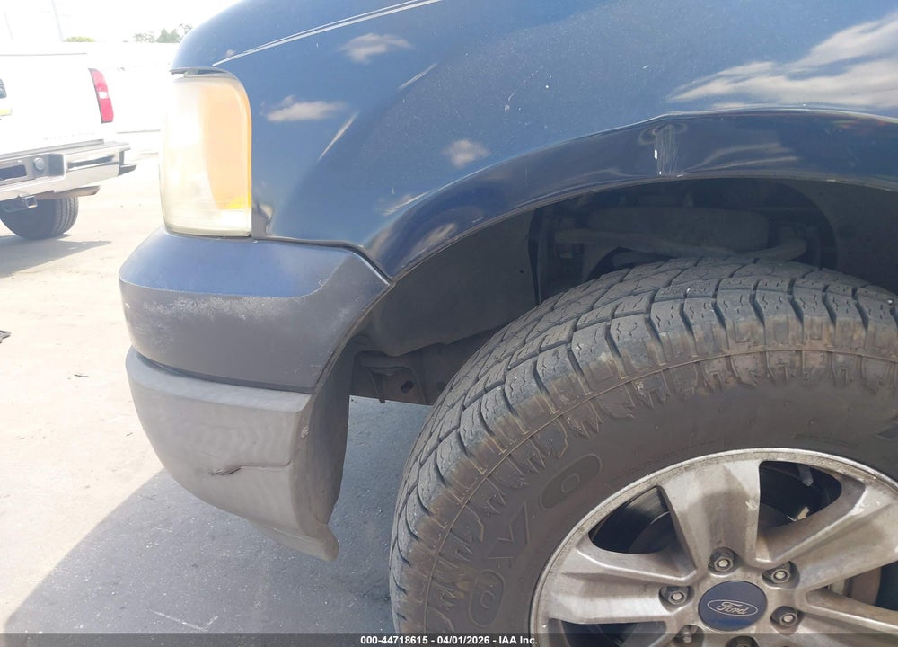 2003 FORD EXPEDITION XLT VIN: 1FMRU15W63LA28821