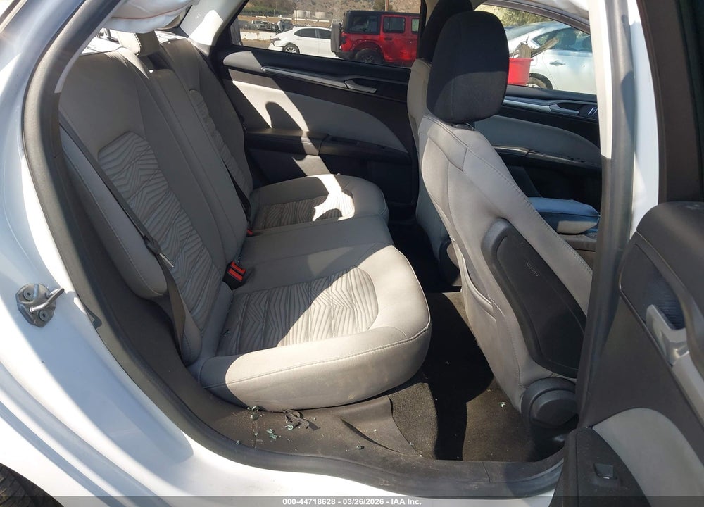 2016 FORD FUSION S VIN: 3FA6P0G77GR247475