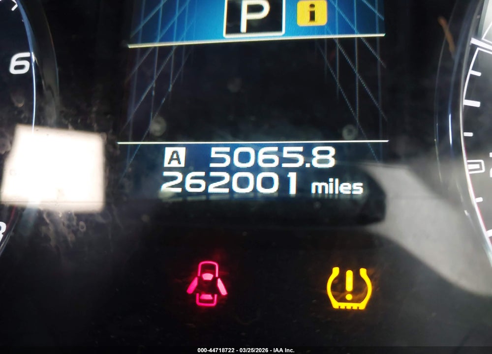 2013 SUBARU OUTBACK 3.6R LIMITED VIN: 4S4BRDSCXD2208826