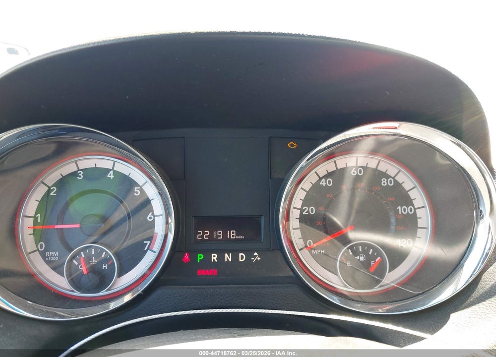 2015 DODGE GRAND CARAVAN SXT VIN: 2C4RDGCG0FR556174