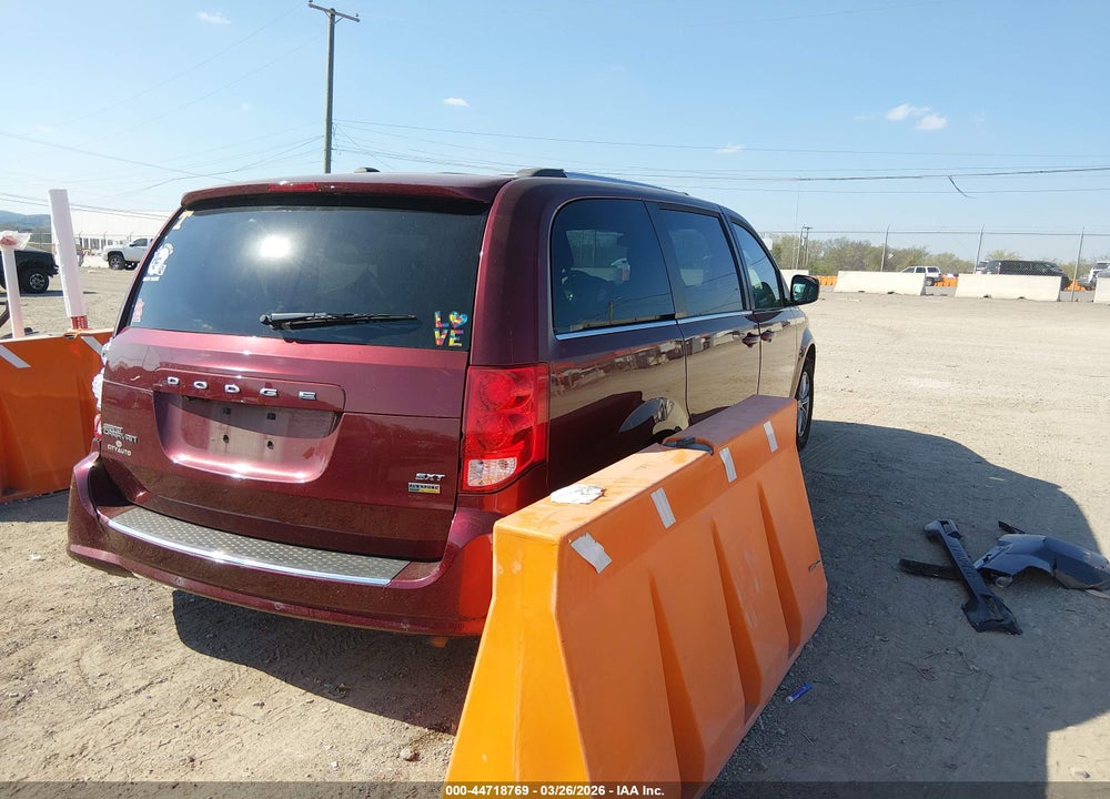 2018 DODGE GRAND CARAVAN SXT VIN: 2C4RDGCG7JR167962