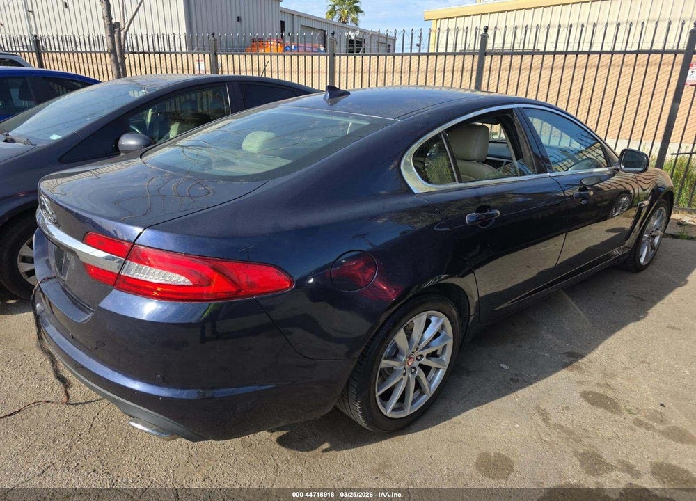 2015 JAGUAR XF VIN: SAJWA0FS5FPU50244