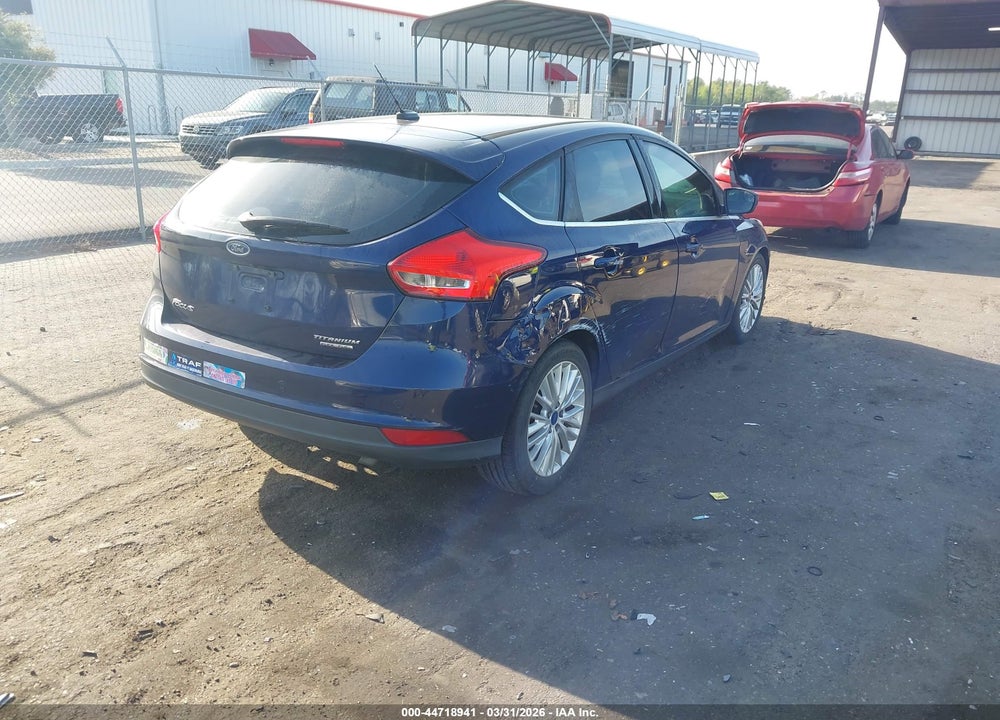 2016 FORD FOCUS TITANIUM VIN: 1FADP3N20GL313895