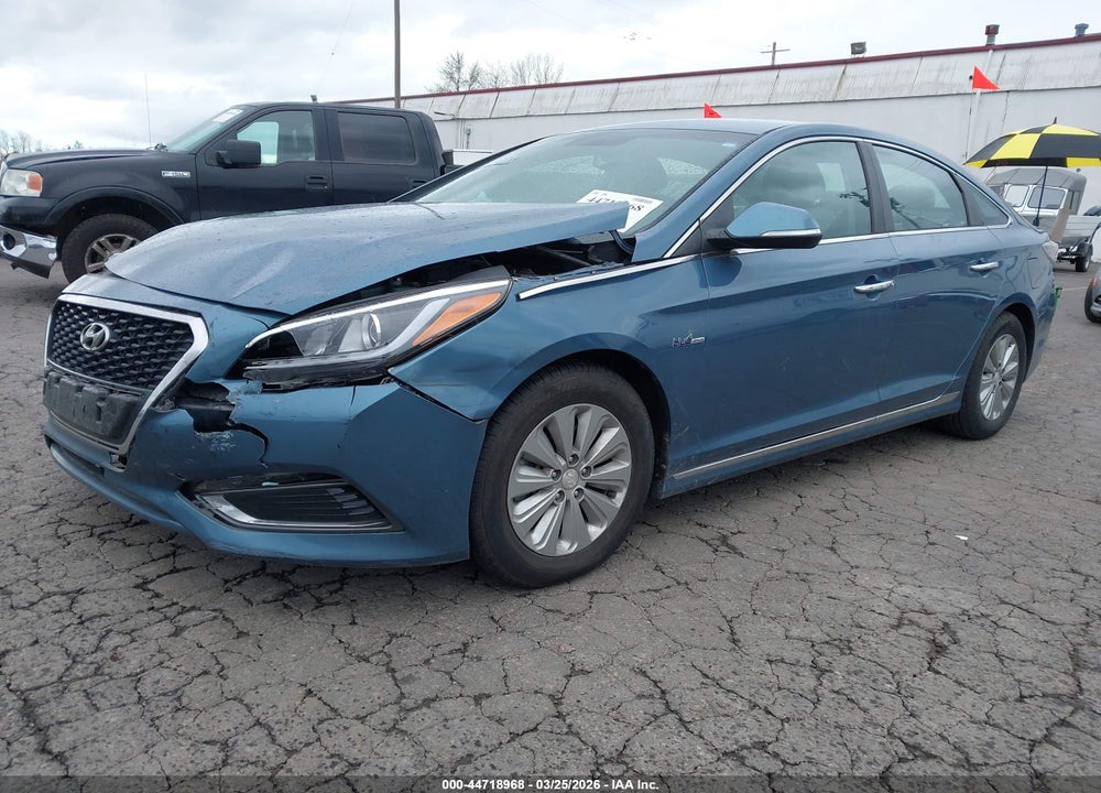 2016 HYUNDAI SONATA HYBRID SE VIN: KMHE24L16GA027909