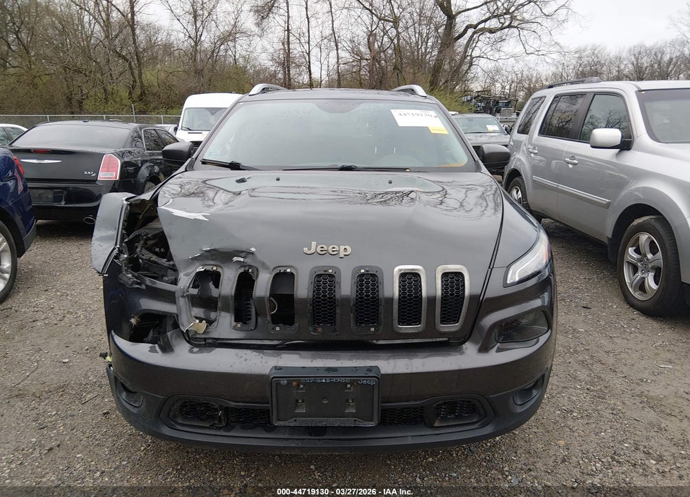 2016 JEEP CHEROKEE LATITUDE VIN: 1C4PJLCBXGW137321