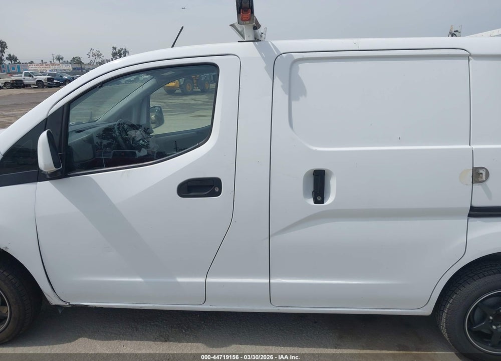 2017 NISSAN NV200 SV VIN: 3N6CM0KN5HK714640